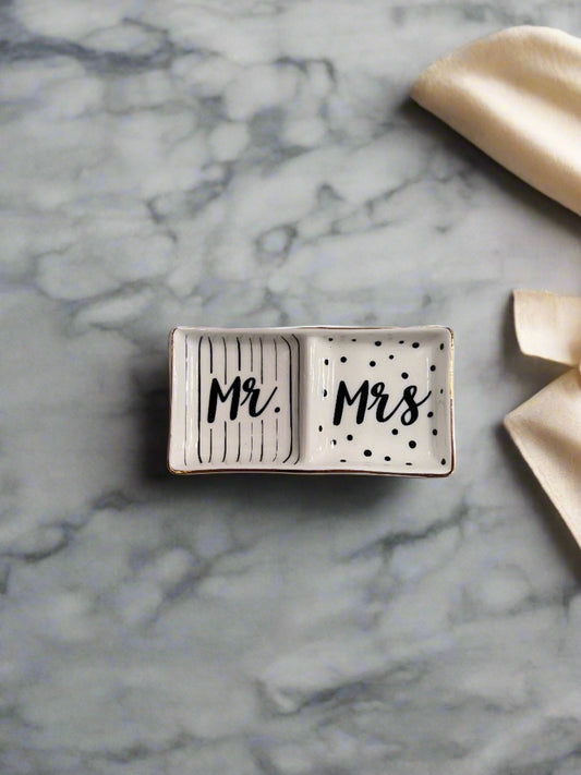 Mr. and Mrs. Ring Dish