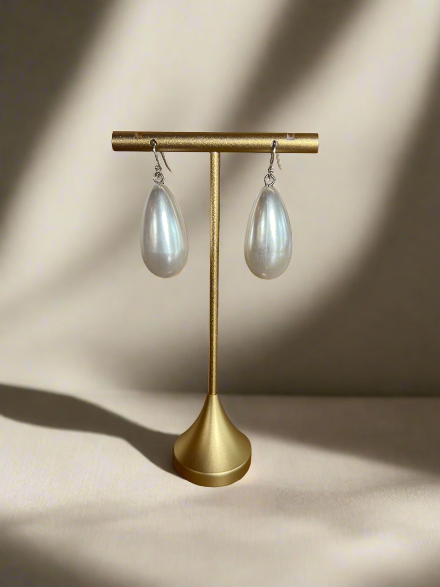 Goldfine- Vintage Pearl Pull Through Earrings