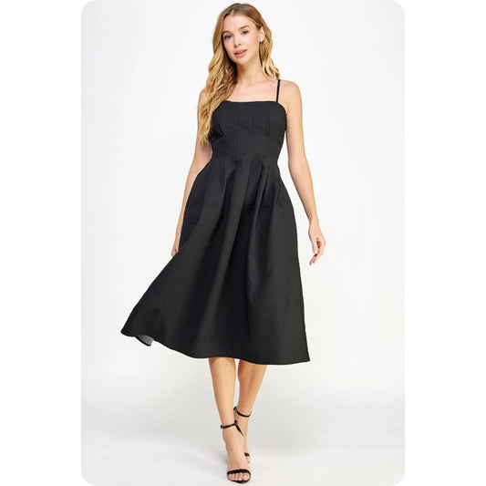 Strut & Bolt- Texture Embossed Sleeveless Midi Dress Black