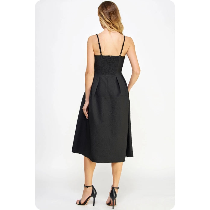 Strut & Bolt- Texture Embossed Sleeveless Midi Dress Black